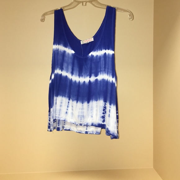 blue and white tie-die shirt