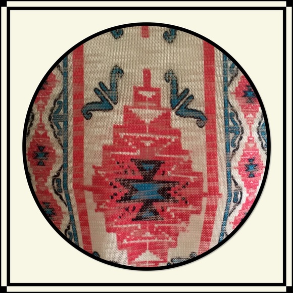 🌺HOST PICK🌺 Boho-Chic Tribal Sleeveless Tunic - Picture 4 of 4