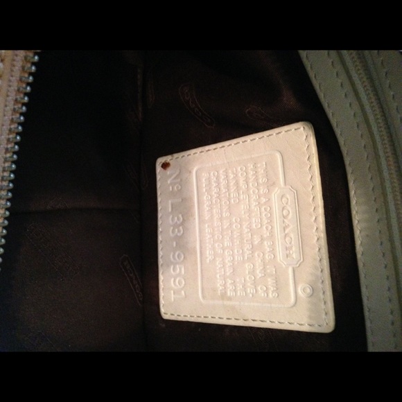 Cream and camel coach purse - Picture 3 of 3