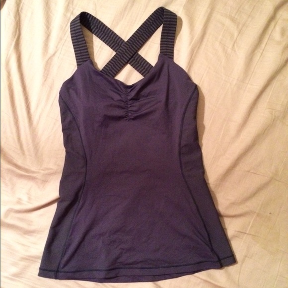 Lululemon yoga tank size 4