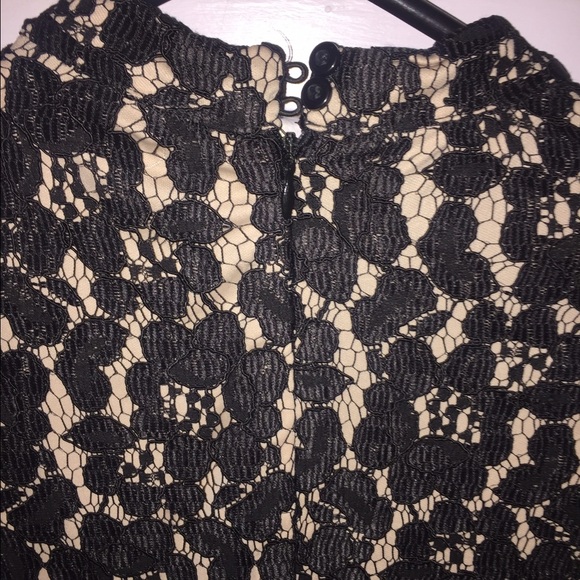 Lace mini dress - Picture 3 of 4