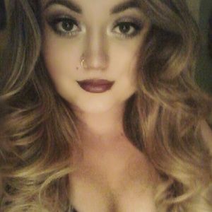 Meet your Posher, Abigail