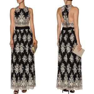 💗ALICE + OLIVIA 💗 Long black & gold lace skirt.