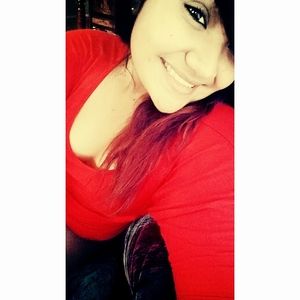 Meet your Posher, Desirae