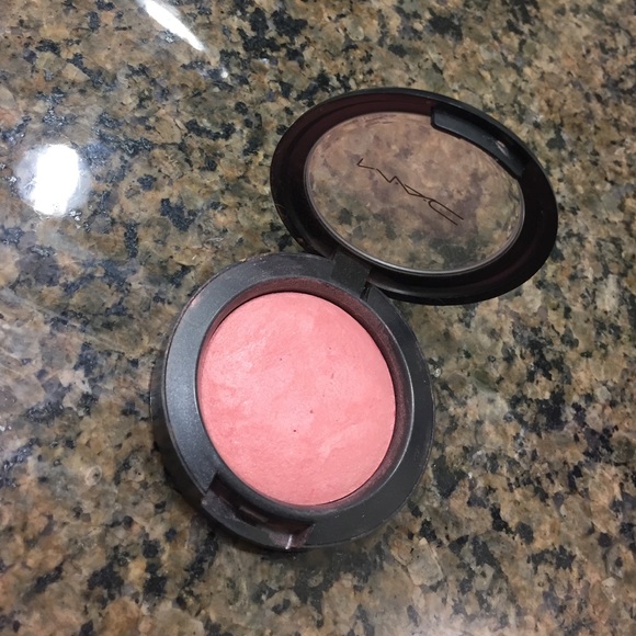 MAC - Picture 2 of 4