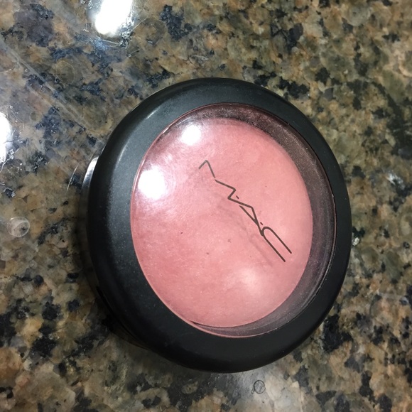 MAC - Picture 3 of 4