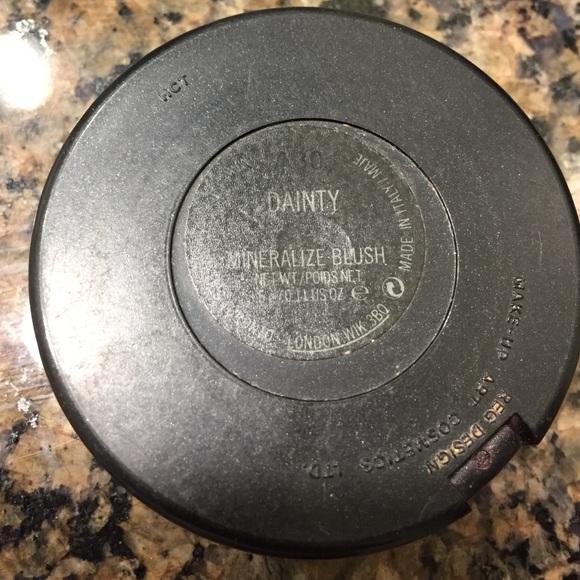 MAC - Picture 4 of 4