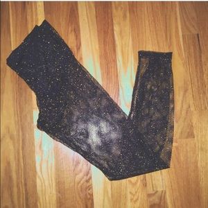 Fishnet leggings