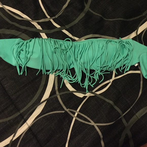 Tillys strapless bandeau bikini top