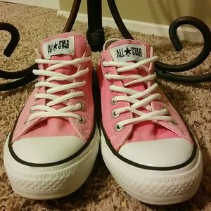 Pink converse women size 7.5
