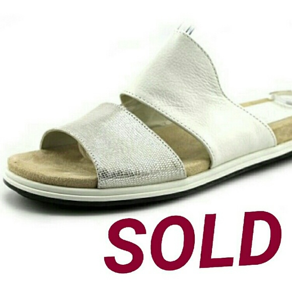 NAYA sandal
