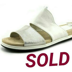 NAYA sandal