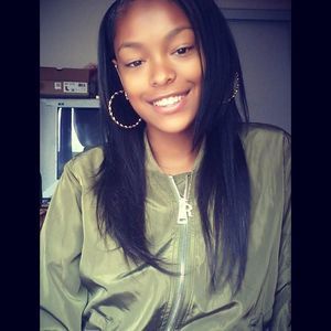 Meet your Posher, Raynell
