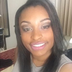 Meet your Posher, Dorraine