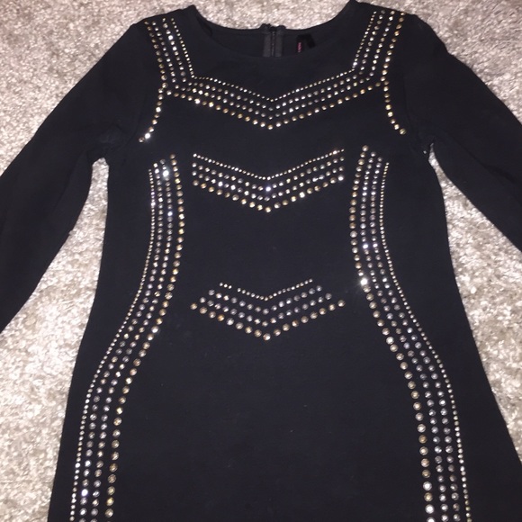 Dresses & Skirts - Gorgeous studded dress