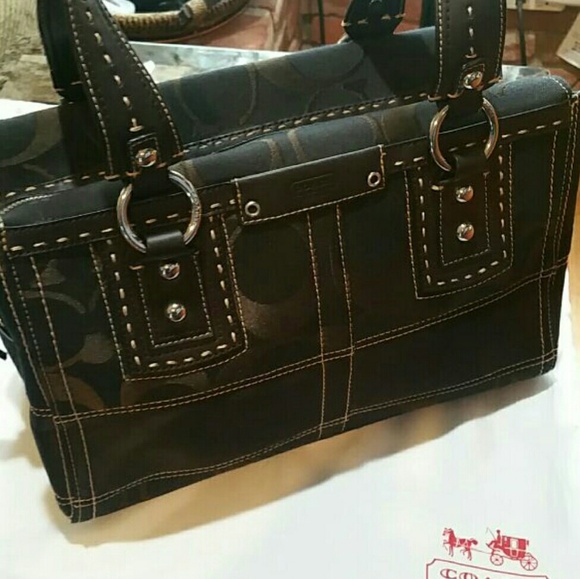 HUGE SALE!!! Fabulous Coach Shoulder Bag!!!