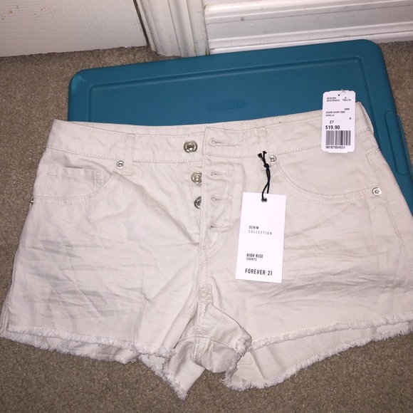 Sz 27 Off white high rise denim shorts - Picture 1 of 4
