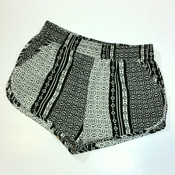 High Waisted Shorts - Picture 2 of 3