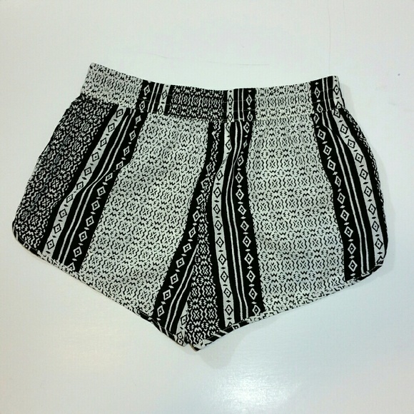 High Waisted Shorts - Picture 3 of 3