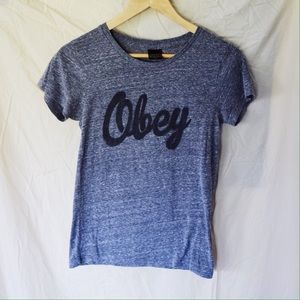 🌚STYLE DEAL🌞 Grey Obey T-shirt