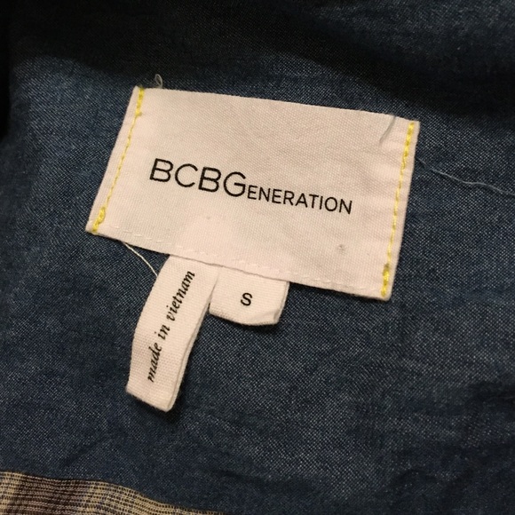 BCBGeneration Top - Picture 4 of 4