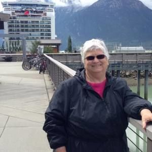 Meet your Posher, Carolyn