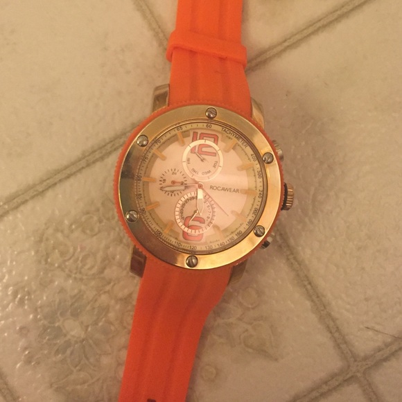 Watch - Picture 4 of 4