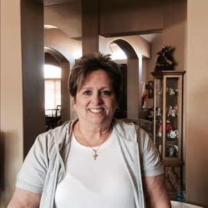 Meet your Posher, Adrienne