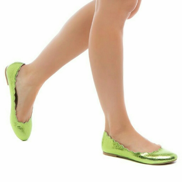 ๐50% off bundles SALE๐Metallic flats. ๐ HP๐ - Picture 2 of 4