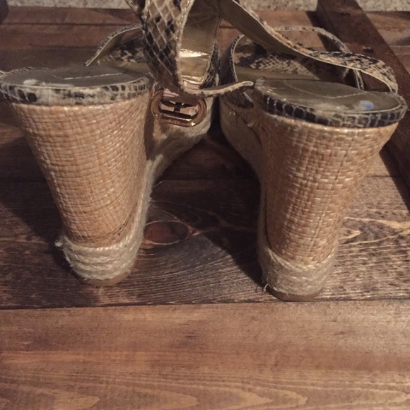 Guess wedges Python - Picture 3 of 4