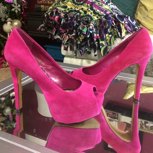 Bright pink high pumps