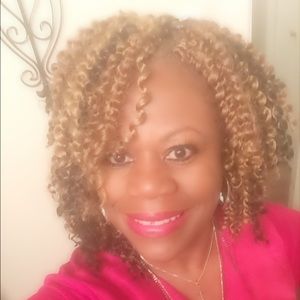 Meet your Posher, Pierette