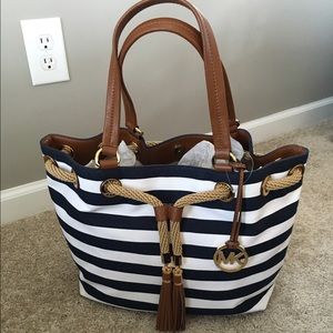 BRAND NEW MICHAEL KORS NAUTICAL PURSE