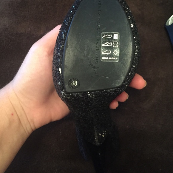 Brand-new gorgeous Giuseppe Zanotti shoes size 8 - Picture 2 of 3