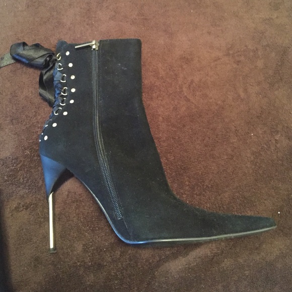 Shoes - Picture 2 of 2