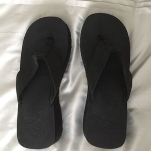 OP Black Flip Flop