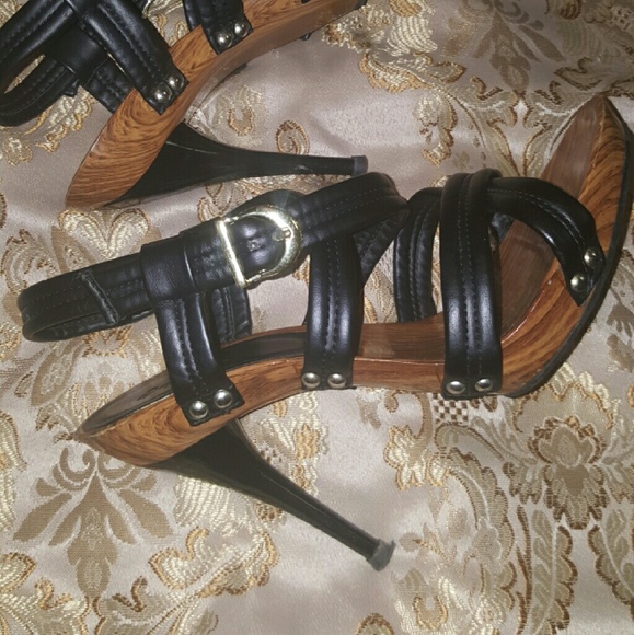 Black wood bottom heels - Picture 2 of 2