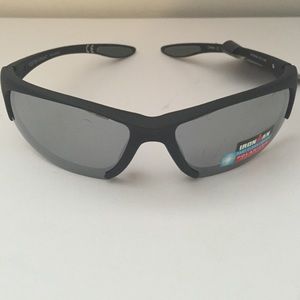 Foster Grant Ironman Sunglasses MSRP $25