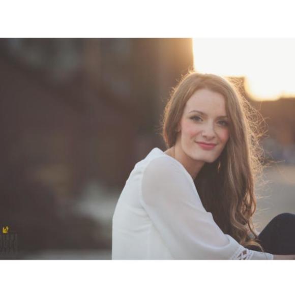 Meet your Posher, Sara - Picture 4 of 4