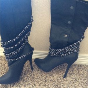 Comfortable stylish boots