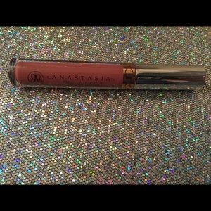 Veronica Liquid Lipstick