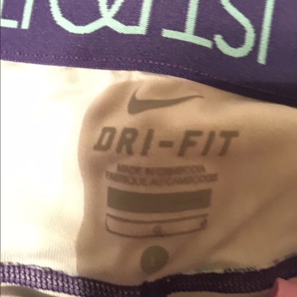 Nike Dri Fit Capris - Picture 3 of 4