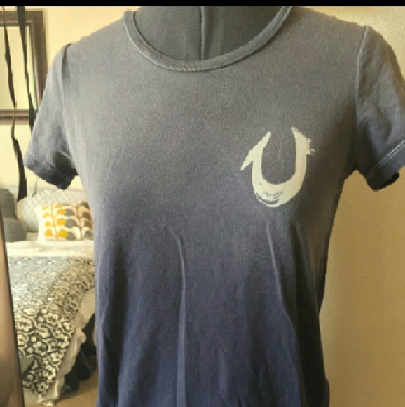 True Religion. Faded Blue T-shirt. Size S.