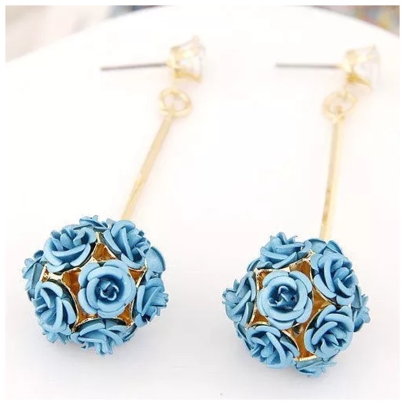 ‼️PRICE FIRM LAST CALL Long Flower Ball Earrings - Picture 2 of 5