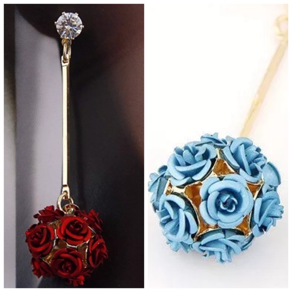 ‼️PRICE FIRM LAST CALL Long Flower Ball Earrings - Picture 3 of 5