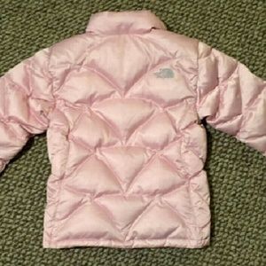 Girls North Face Puffer Coat. Size Small. Pink