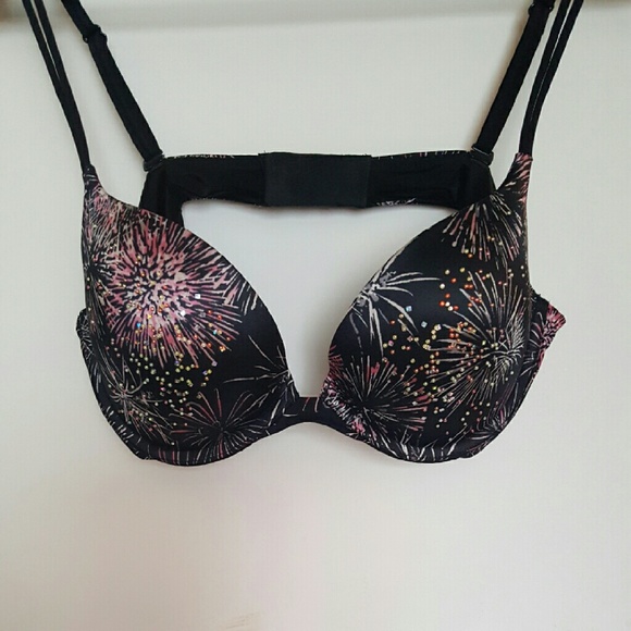 NWOT Victorias Secret Very Sexy Push Up 36B