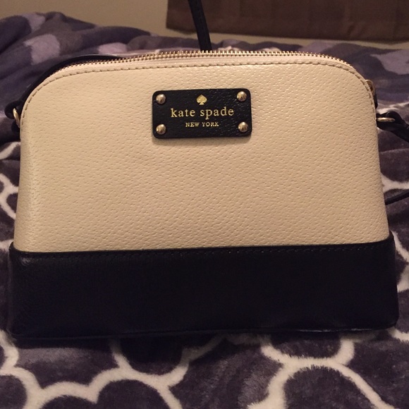 Kate Spade Porcelain/Black Purse