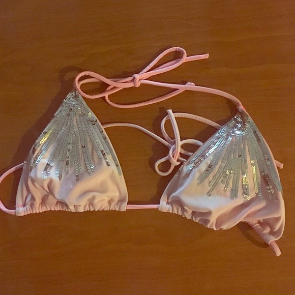 SOLD VS coral bikini top