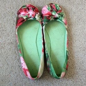 Pretty Floral flats